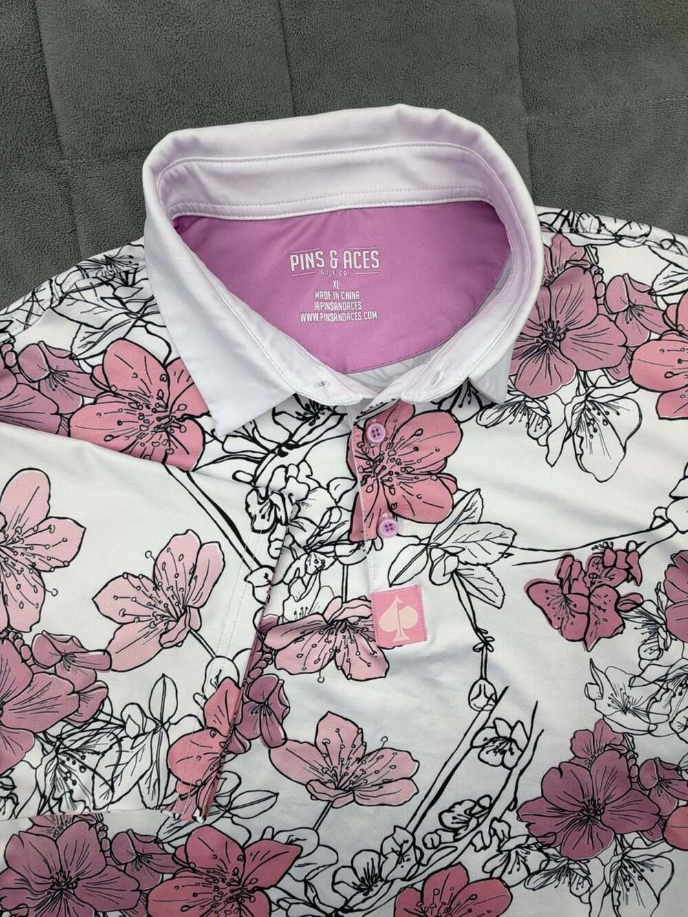 Pins & Aces Golf Polo Size XL Pink Cherry Blossom Floral Athletic